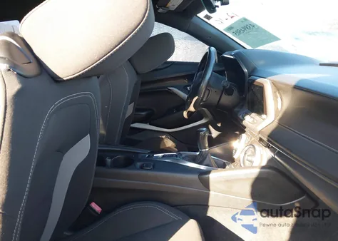 2017 Chevrolet Camaro 1Lt z USA, uszkodzony, nr VIN 1G1FA1RX2H0102255